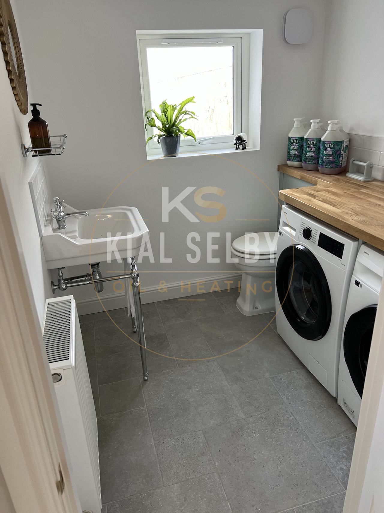 Utility room heating & plumbing
