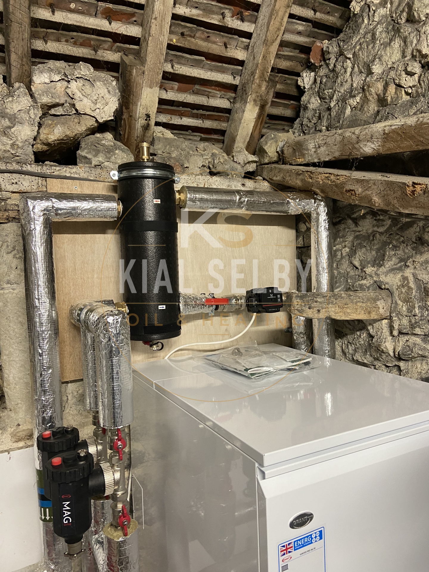 Grant Vortex Pro internal oil boiler in period property